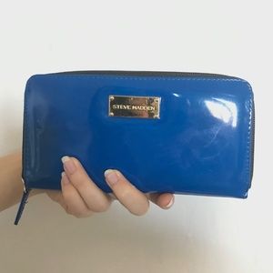 Steve Madden Blue Wallet